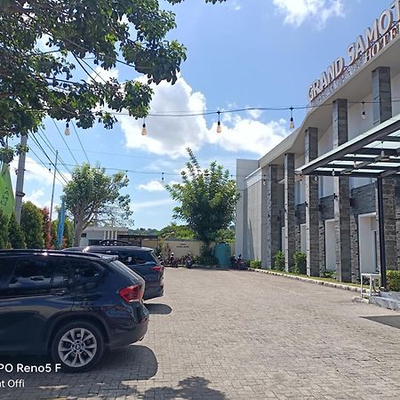 Grand Samota Hotel Sumbawa Buitenkant foto