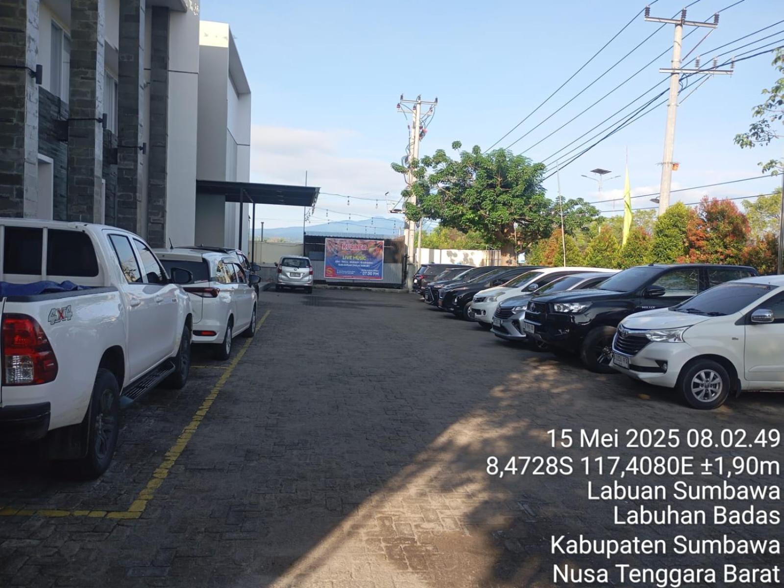 Grand Samota Hotel Sumbawa Buitenkant foto